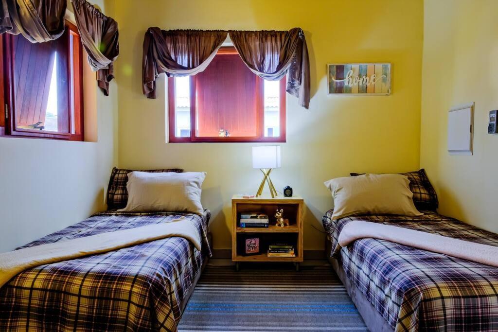 Iona'S Home: Vibrant 2Bedroom Home Near Willemstad Dış mekan fotoğraf
