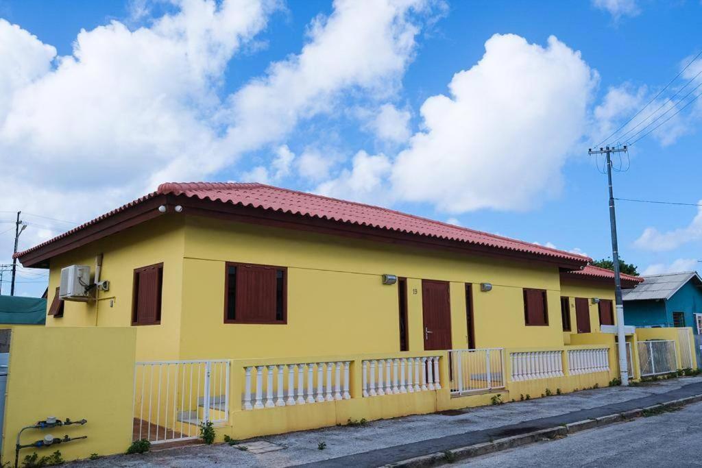 Iona'S Home: Vibrant 2Bedroom Home Near Willemstad Dış mekan fotoğraf